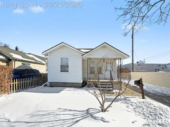 25034 Comfort St, Center Line, MI 48015