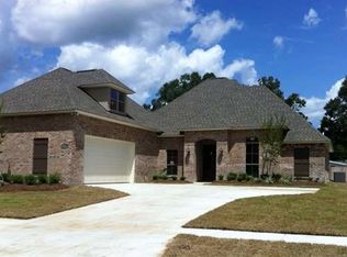 13379 Brookcrest Dr, Walker, LA 70785