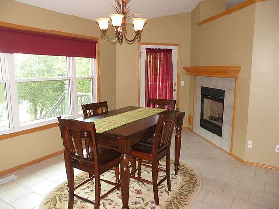 3rd image of 2424 N Hazelwood Ct