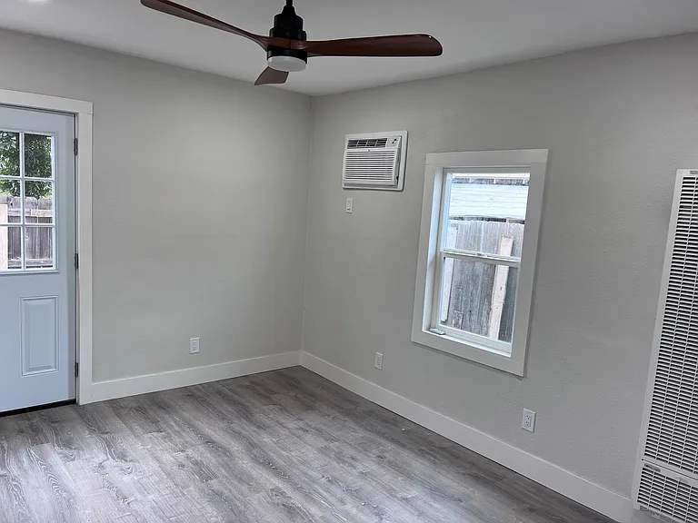 327 Hosmer Ave — Photo 6