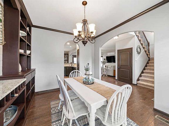 4th image of 3335 Cotham Ln
