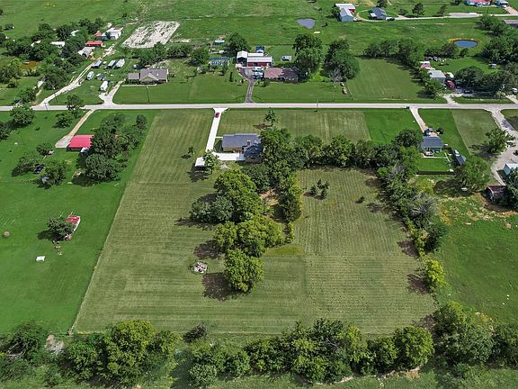 3rd image of 302 County Road 3320