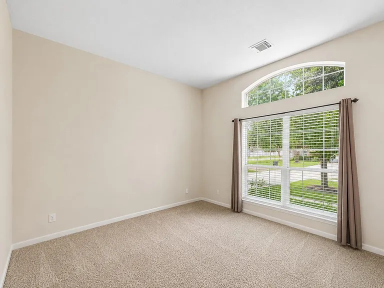 19910 Sternwood Manor Dr — Photo 11