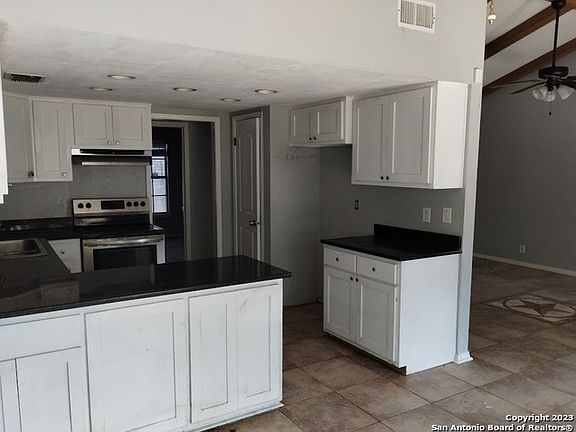 5th image of 7547 FAIRINGTON DR