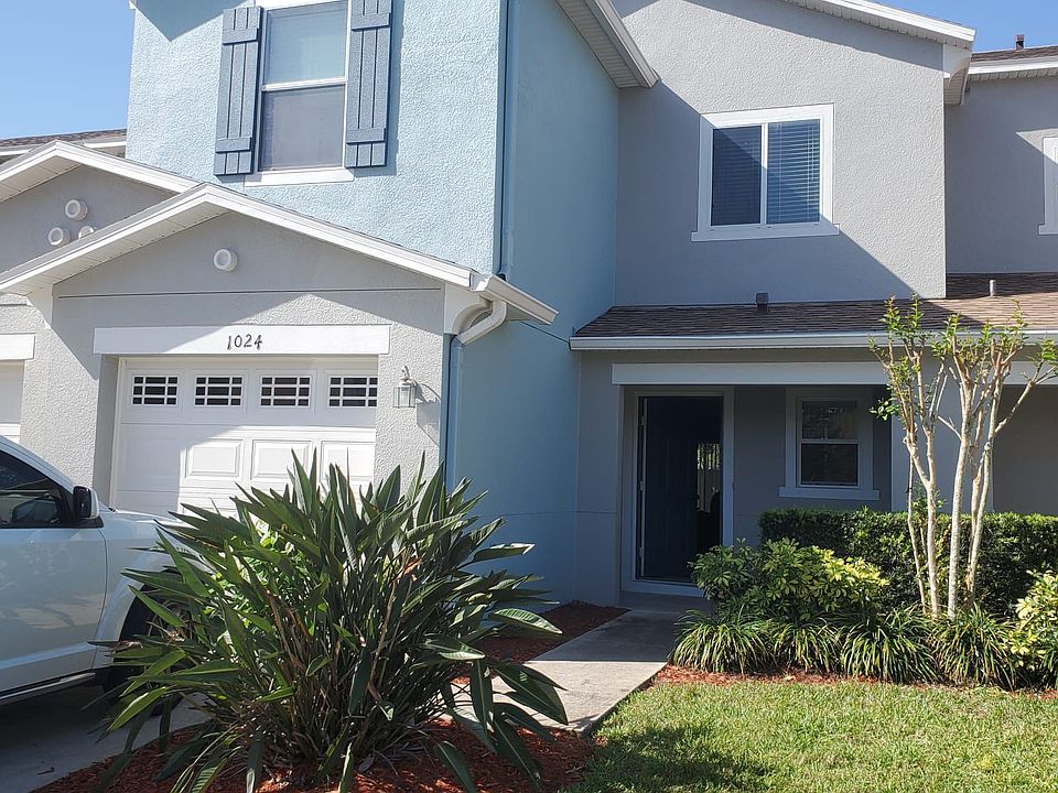 1st image of 1024 Chalcedony St