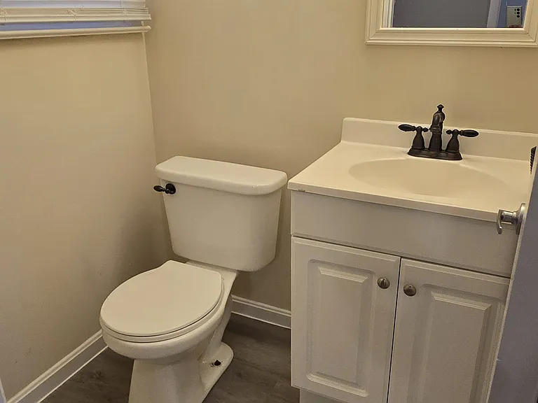 6866 Parsons Ave — Photo 6