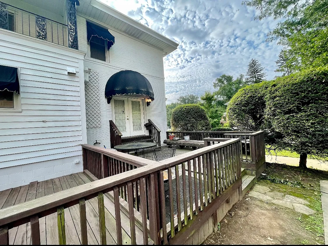 Building Photo - 1241 8th St #2