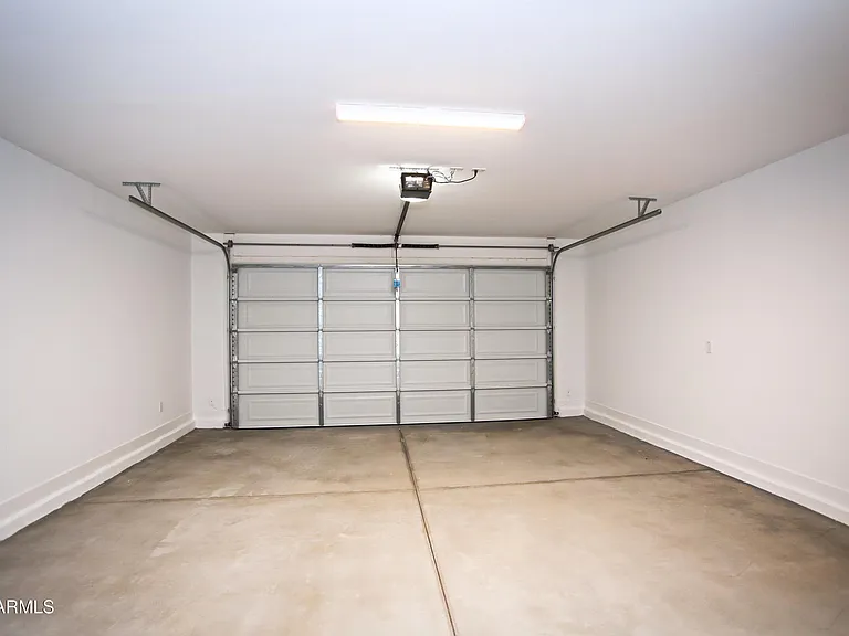 773 W Lark Dr — Photo 36