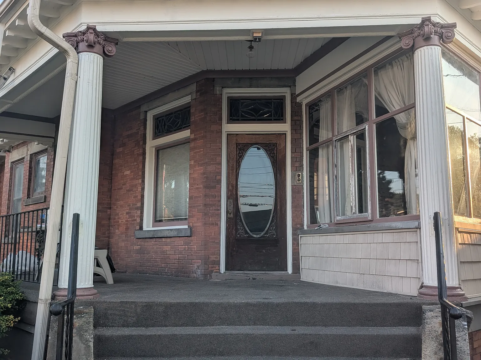 1 bed, 1200 sqft, $1,300 — Photo 1