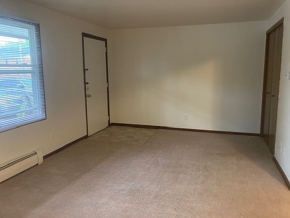 5th image of 1691 Western Ave