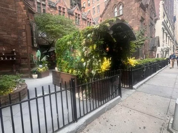 145 Lincoln Ave APT 2P, Staten Island, NY 10306