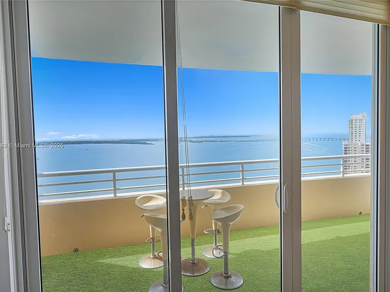 808 Brickell Key Dr #2506 — Photo 30