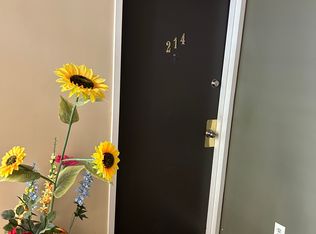 175 Mill Pond Rd UNIT 214, Hamden, CT 06514