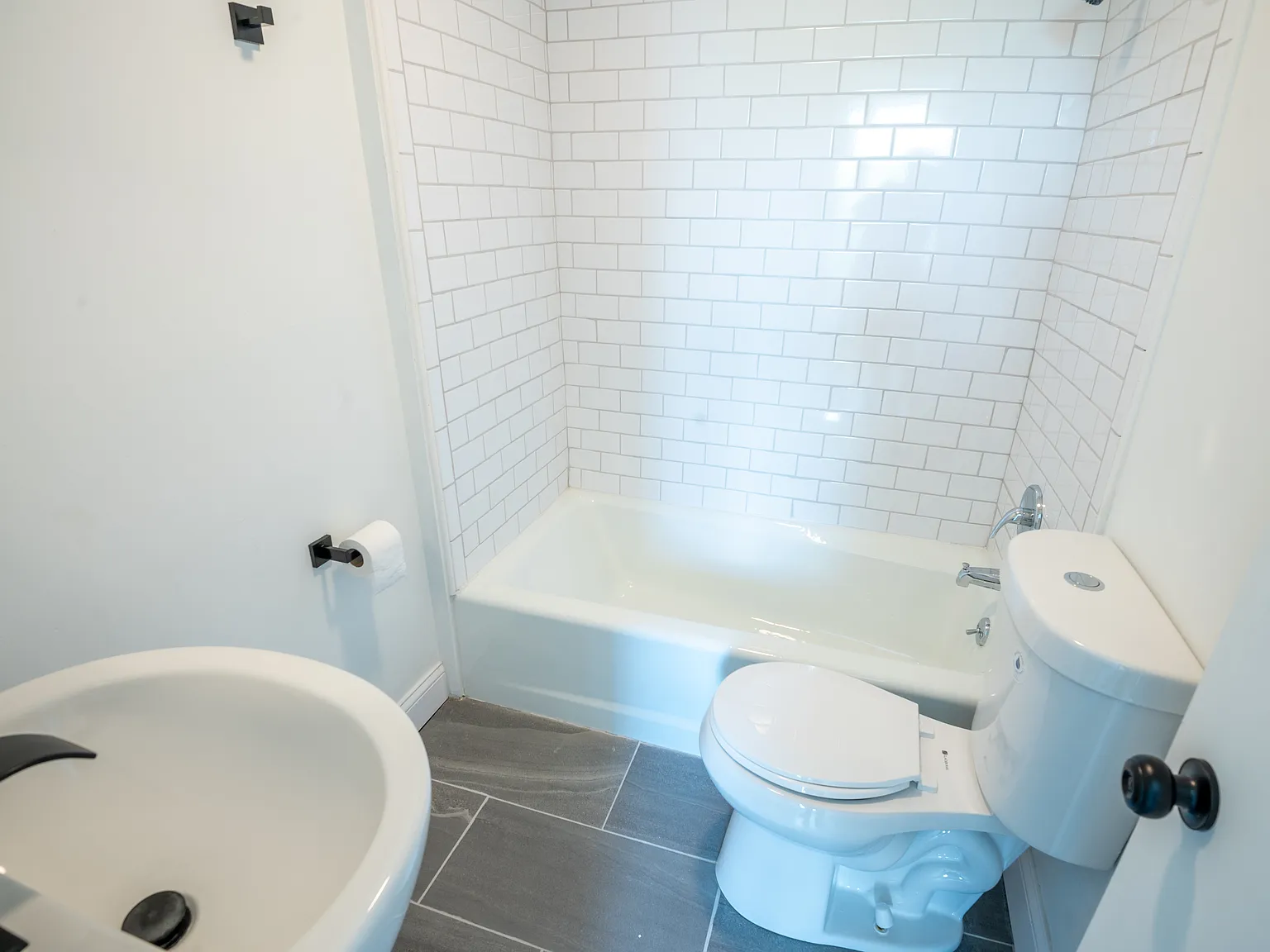 Studio, 800 sqft, $1,000 — Photo 4