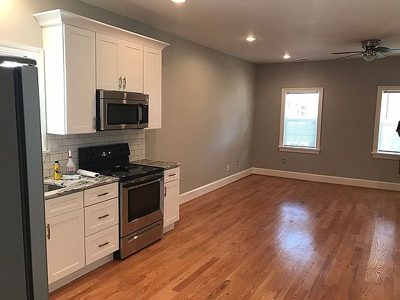 3rd image of 3711 Lawson St