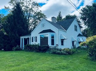 16455 W Coffee Rd, New Berlin, WI 53151