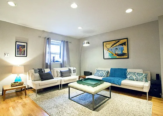 Rented by Level Group | media 1