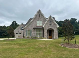 222 Whitley Ln, Tupelo, MS 38804