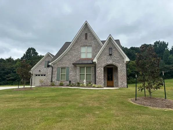 222 Whitley Ln, Tupelo, MS 38804