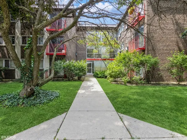 8524 Skokie Blvd APT 3A, Skokie, IL 60077