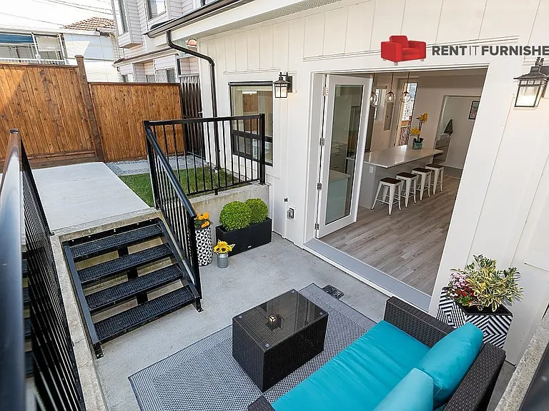 3143 E 8th Ave — Photo 23