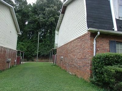 2nd image of 1933 Whitehall Forest Ct SE