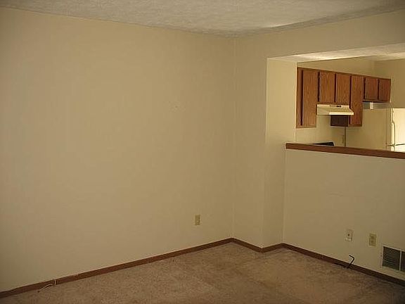 5th image of 922 Annagladys Dr