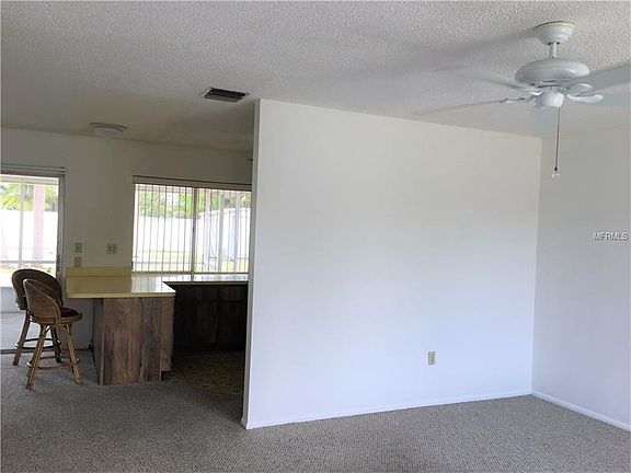 5th image of 2027 Leisure St