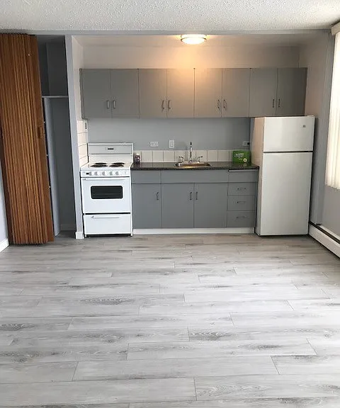 9910 104th St NW — Photo 21