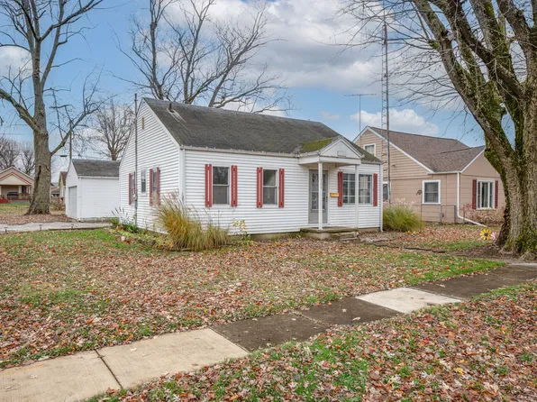 304 Pearl St, Chesterfield, IN 46017