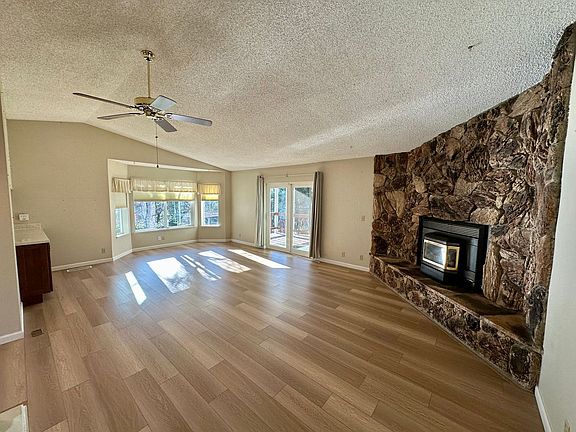 4th image of 10565 Sky Cir