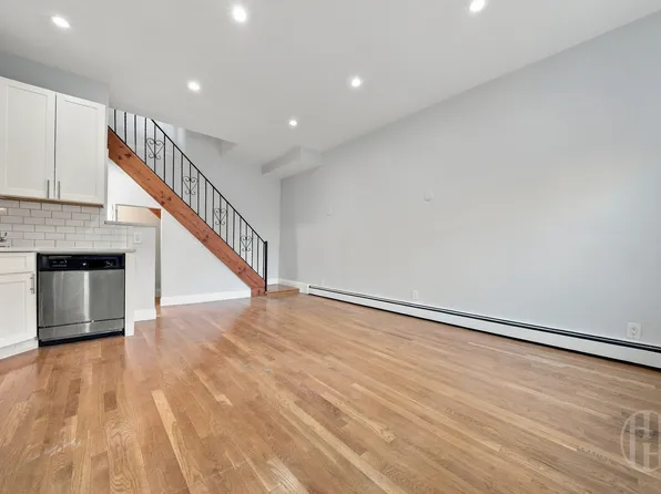 250 16th St #1A, Brooklyn, NY 11215