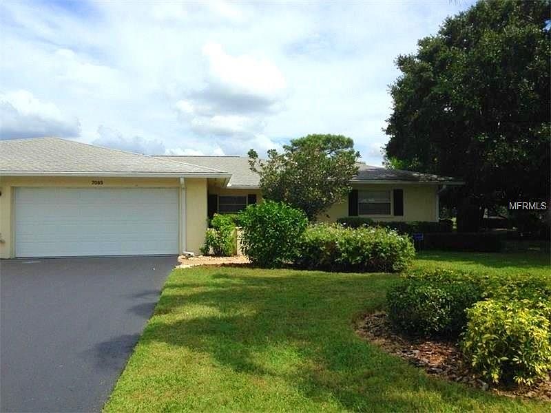 1st image of 7085 W Country Club Dr N