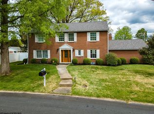 1260 Longdon St, Morgantown, WV 26505