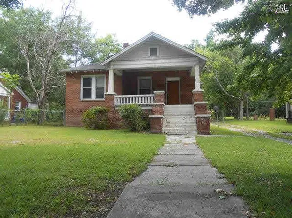 1134 Columbia College Dr, Columbia, SC 29203