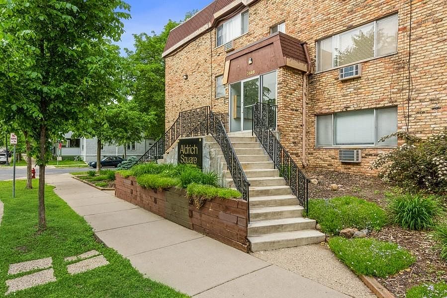 1st image of 2446 Aldrich Ave S APT 306