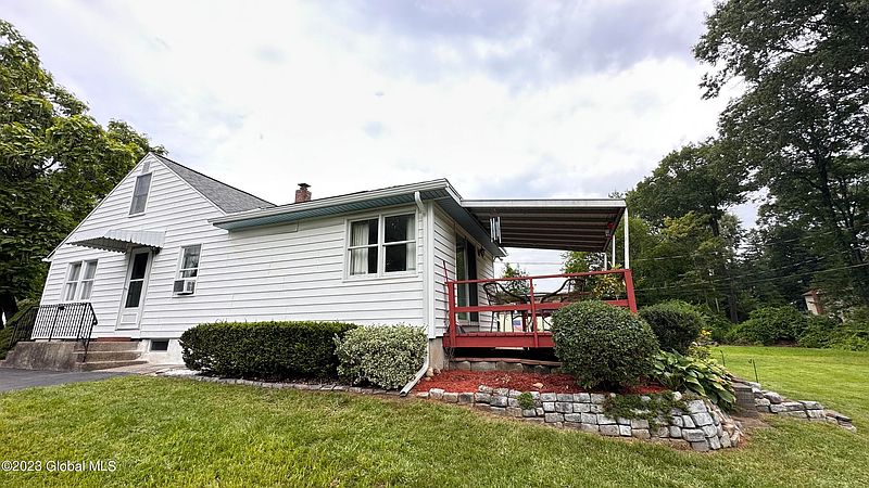 4th image of 3 Ayre Drive
