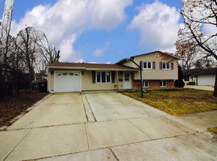 5031 Elmwood Rd, Oak Forest, IL 60452