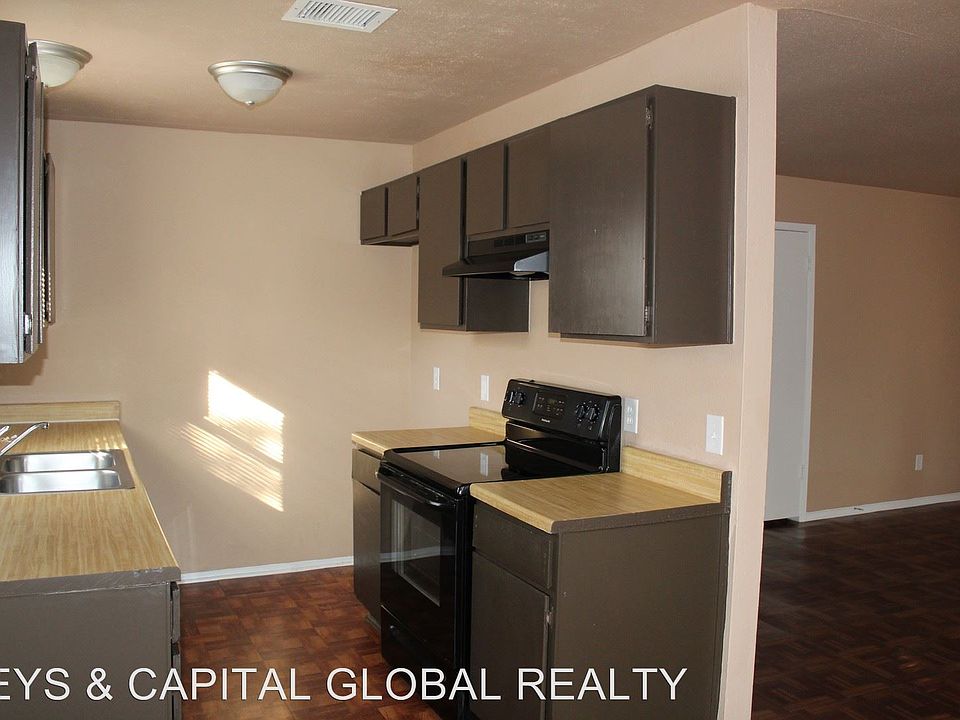 1st image of 1008 Gunnison St APT A