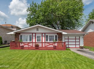 8504 S 79th Ct, Justice, IL 60458