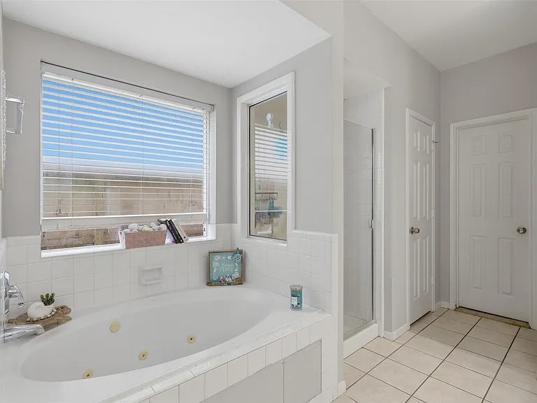 2538 Acadiana Ln — Photo 20