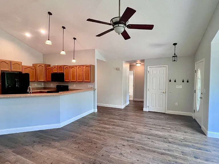 39 Leaf Cir — Photo 9
