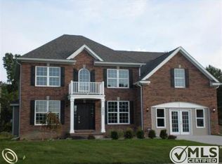 2982 W Amberly Blvd, Howell, MI 48843