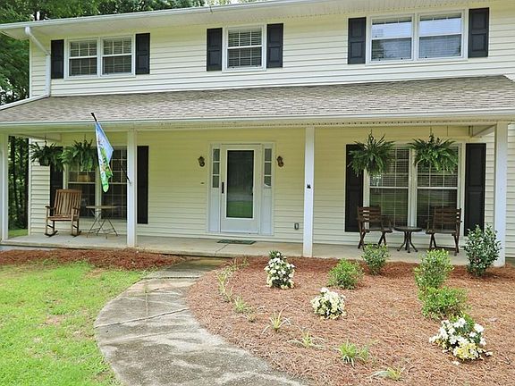 2nd image of 3032 Stoneridge Ct NW