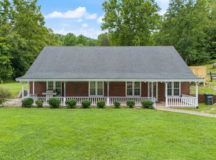 360 Sweet Lick Rd, Irvine, KY 40336