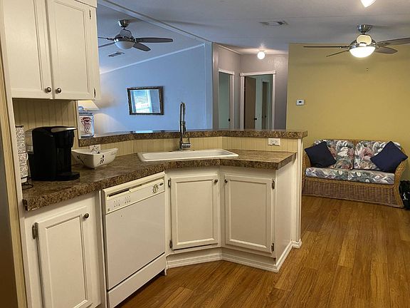 3rd image of 5429 Leon Cir