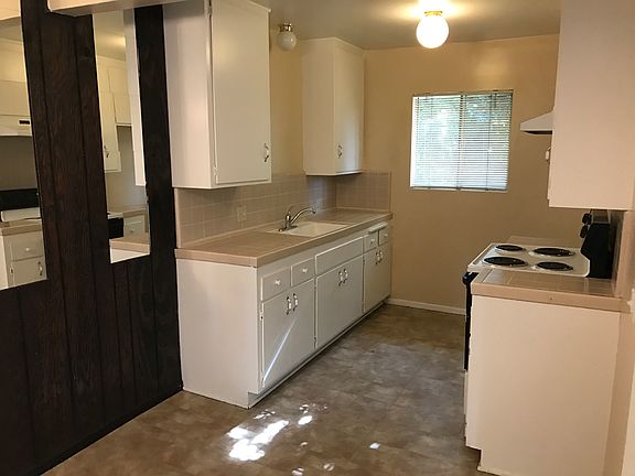 4th image of 1011 W Cypress St APT 7