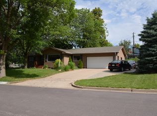 104 E 34th St, Sioux Falls, SD 57105