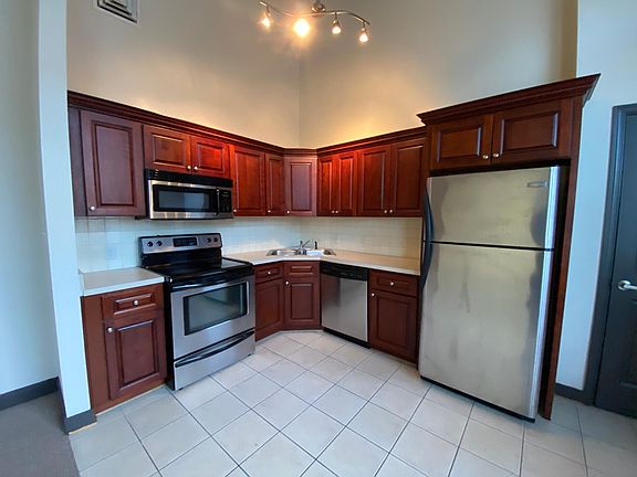 4th image of 1014 Hull St APT 101