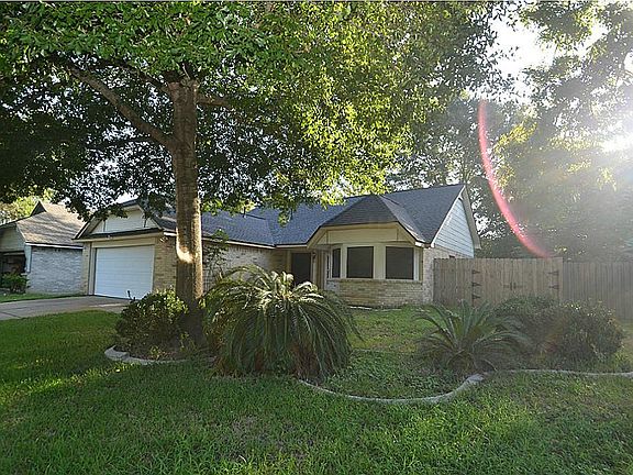 2nd image of 19518 Horden Creek Dr